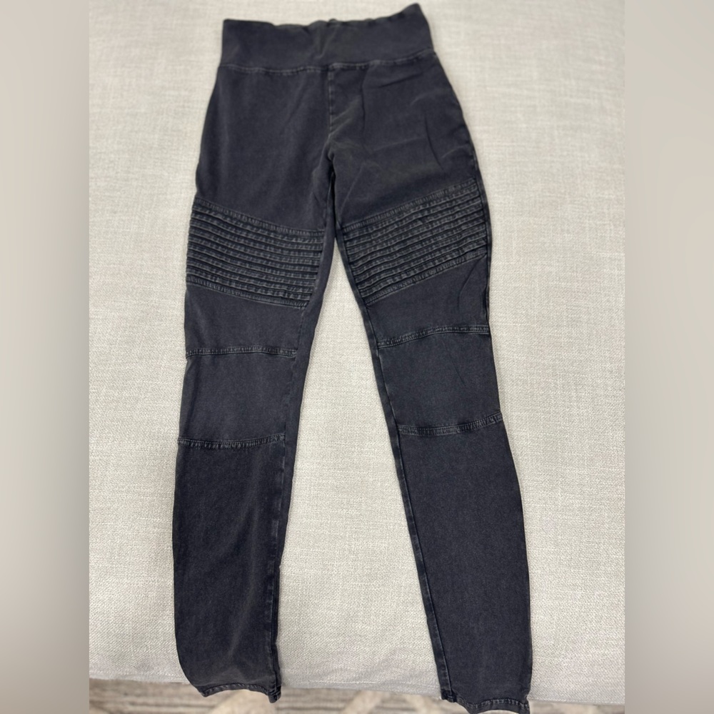 B.P. Nordstrom women’s Moto leggings small